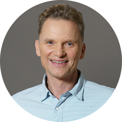 portrait-of-stefan-waldhauser